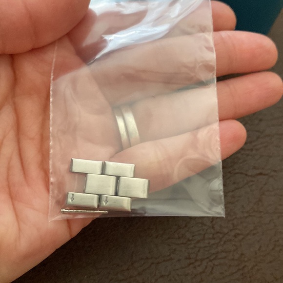 Women’s Fossil Watch - Picture 6 of 11